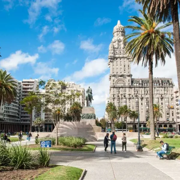 Qual é a melhor época para viajar para…